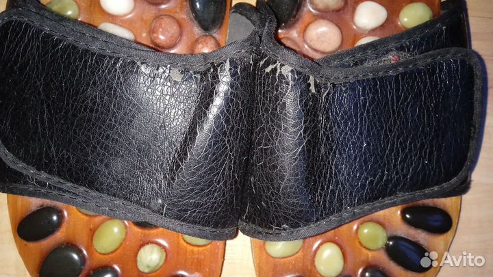 Массажные тапочки с нефритами casada