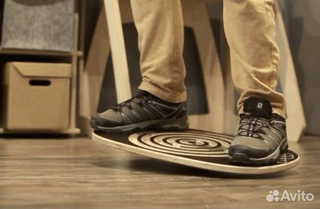 Балансборд, балансир с лабиринтом на полусфере