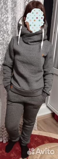 Спортивный костюм женский