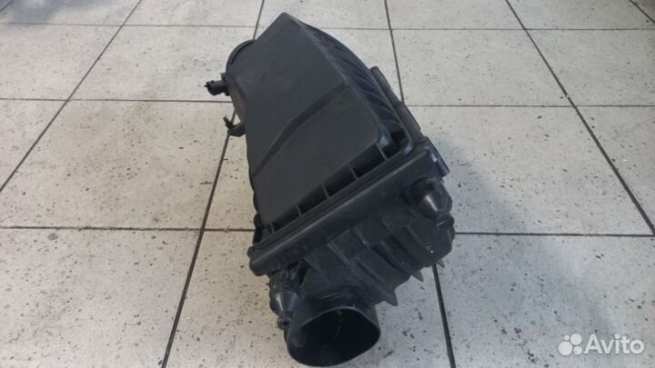 Корпус воздушного фильтра левый Land Rover Range