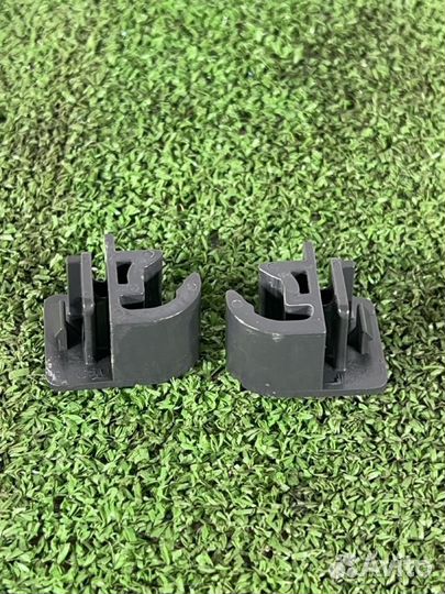 Крепление полки Toyota Celica ZZT231 2ZZ-GE 2003