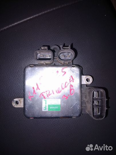 Блок управления вентиляторов Subaru Tribeca 3.6