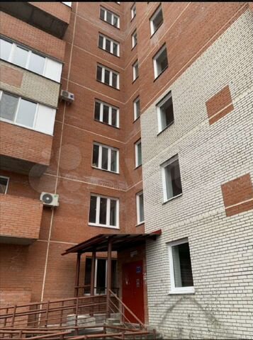 2-к. квартира, 65 м², 3/9 эт.