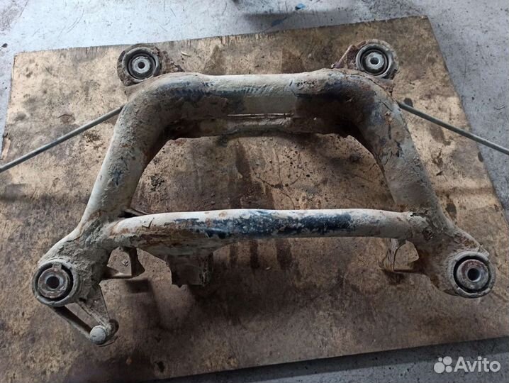 Задняя балка BMW E46