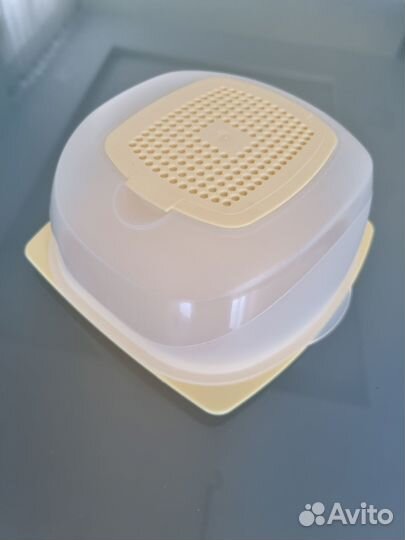 Контейнер для хранения сыра tupperware
