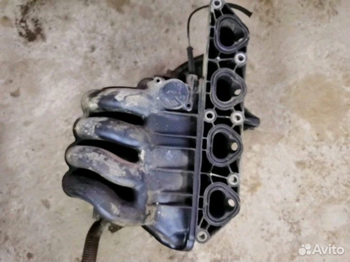 Коллектор впускной (Skoda Octavia)