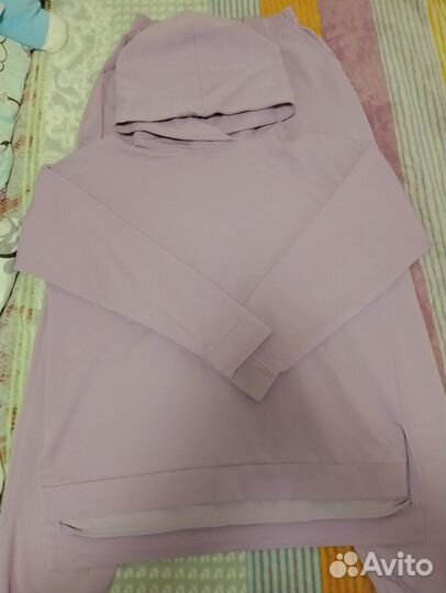 Спортивный костюм женский