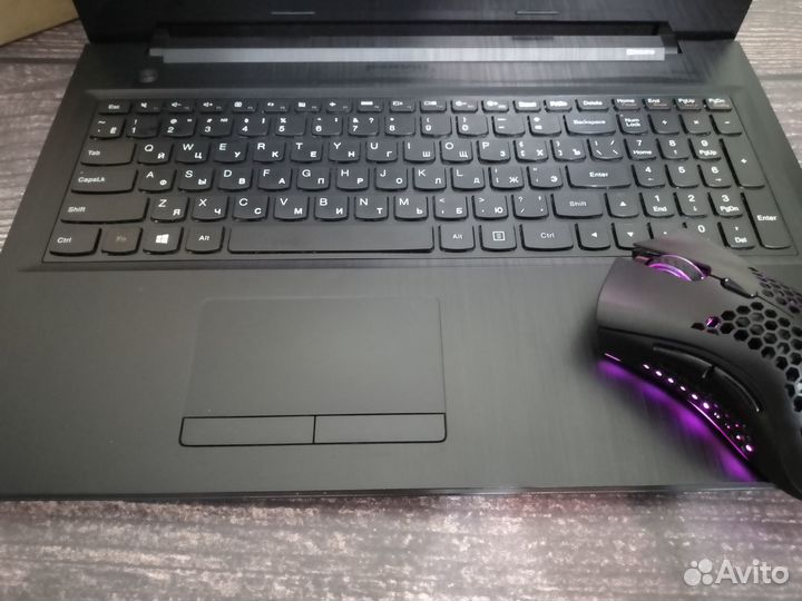 Игровой ноутбук 8Gb/SSD/4ядра мощный Lenovo