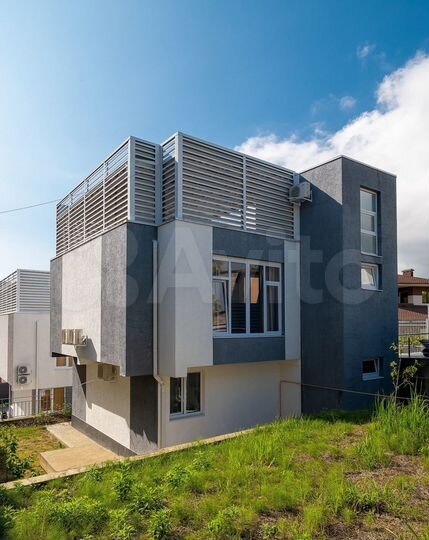 Коттедж 240 м² на участке 5,3 сот.