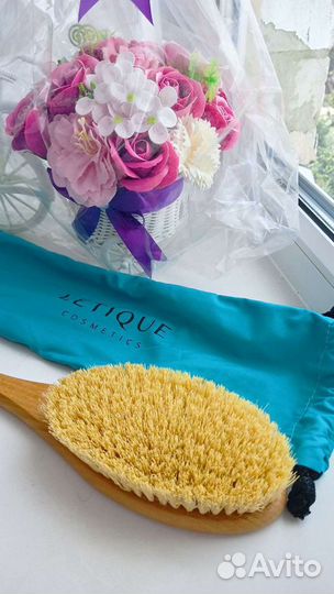 Щётка для сухого массажа Letique