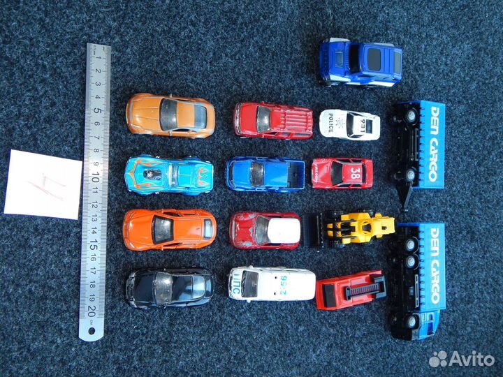 Машинка игрушечная для улицы и дачи