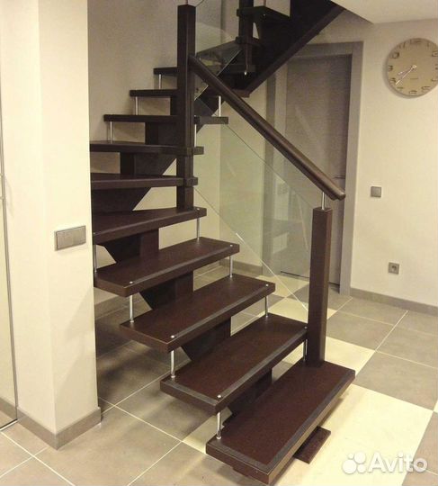 Лестница металлический каркас