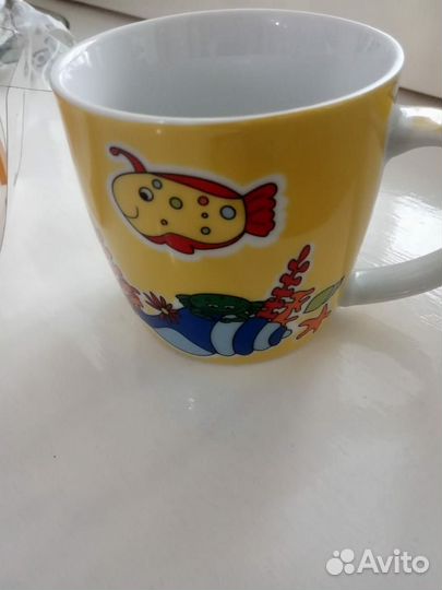 Кружка детская с игрушкой