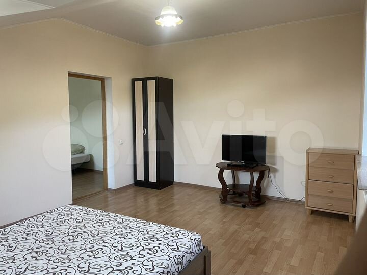 Комната 40 м² в 3-к., 2/2 эт.
