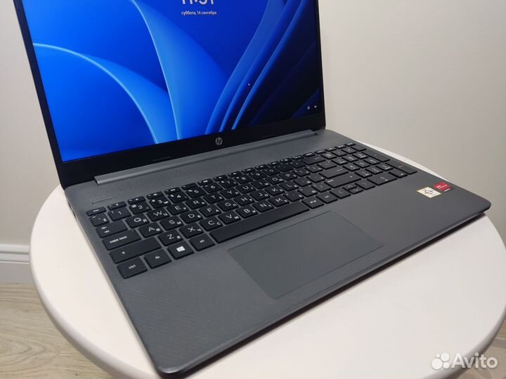 Шикарный 2022 IPS FullHD, Gold, 16/256Gb, Vega 2Gb