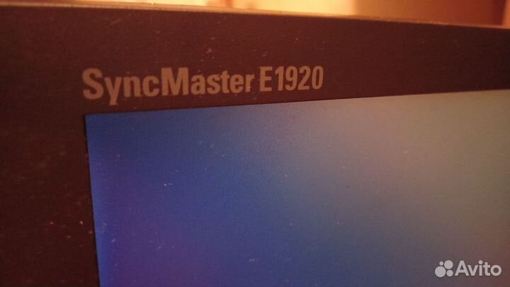 Монитор 19* Samsung Syncmaster e 1920