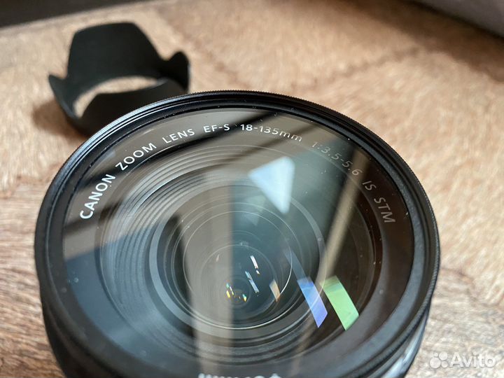 Объектив Canon EF-S 18-135mm f/3.5-5.6 IS STM