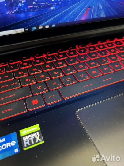 Ноутбук игровой i5-11400/8/256ssd/3050ti