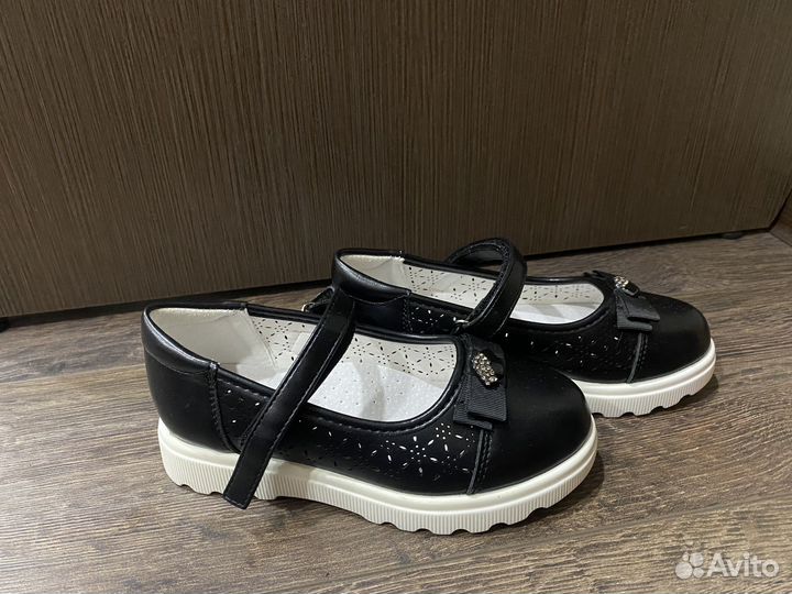 Туфли для девочки 28