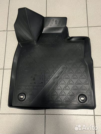 Резиновые коврики к автолесус RX 200