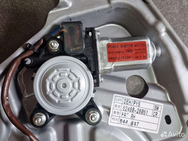 Стеклоподьемник в сборе Hyundai Santa Fe classic