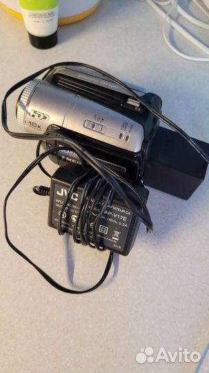 Видеокамера jvc 20гб