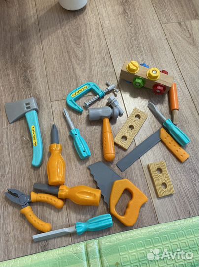 Игрушки книги для мальчика