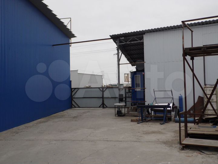 Здание, 4300 м²