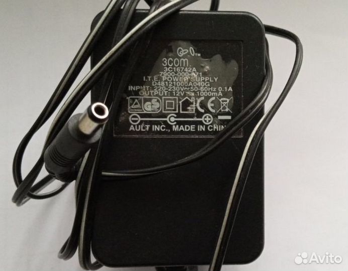 Блок питания внешний 12V 1A 3COM D48121000A040G
