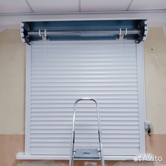 Рольставни на окна с электроприводом