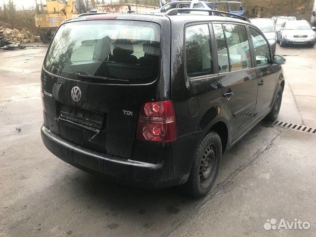 Разбор на запчасти Volkswagen Touran 2006-2010