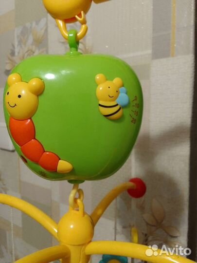 Музыкальная карусель на кроватку