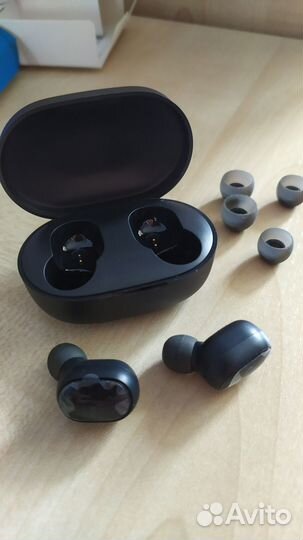 Беспроводные наушники xiaomi mi true новые