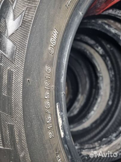 Bridgestone Dueler H/P Sport 215/65 R16 98H