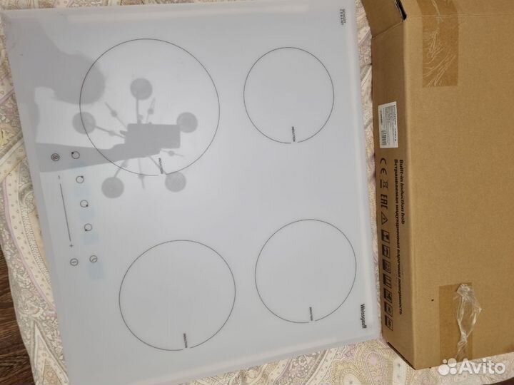 Индукционная Варочная панель Weissgauff белая