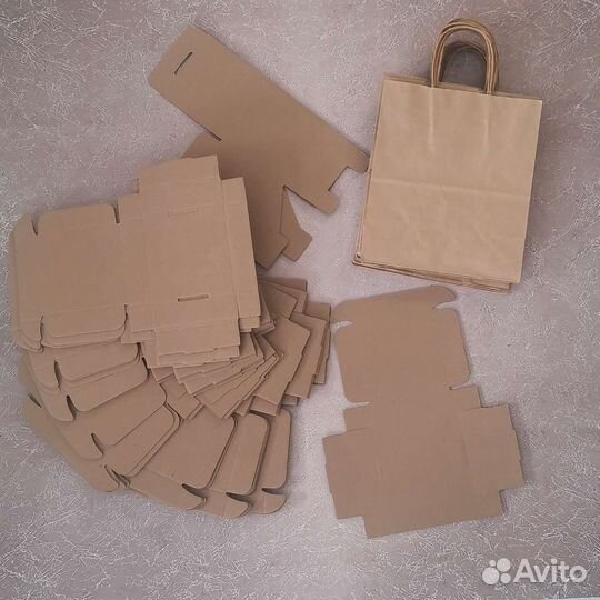 Крафтовая упаковка коробки самосборные