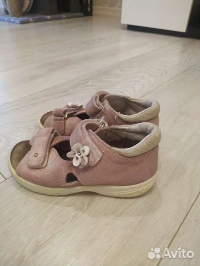 Детская обувь для девочек размер 27,28,30