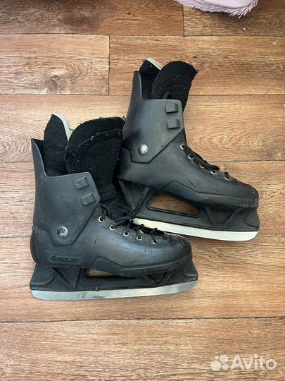 Коньки Динамо, коньки Leader