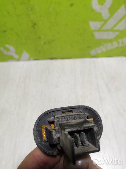 Повторитель на крыло желтый Сузуки Балено 98-07