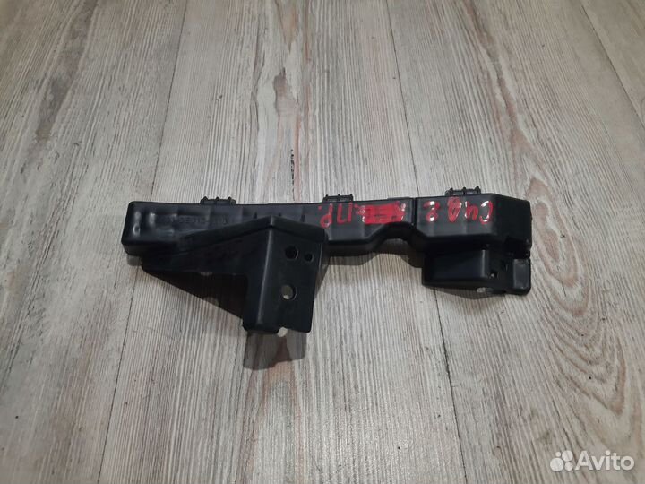 Кронштейн крепление фары Kia ceed 2 JD Прав