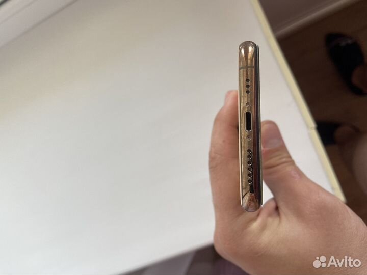 iPhone Xs, 256 ГБ