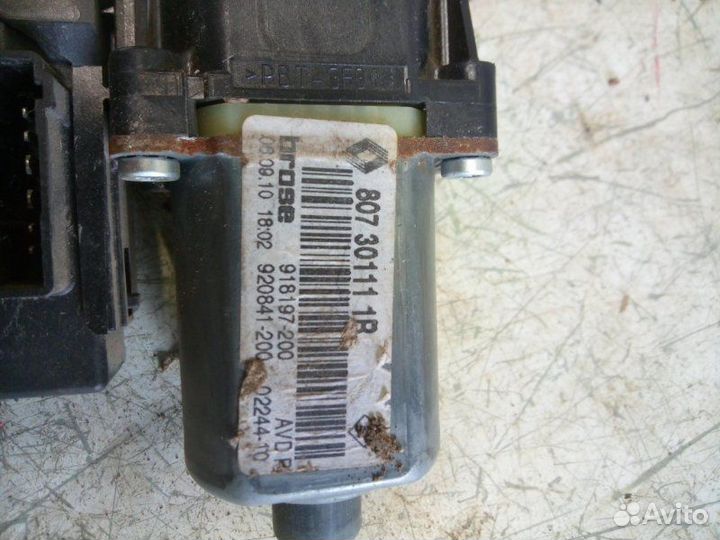 Мотор стеклоподъемника передний правый Renault