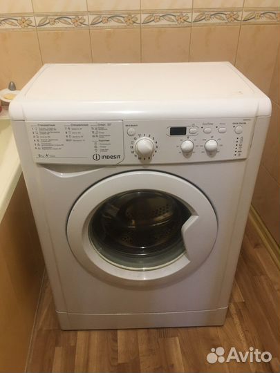 Стиральная машина бу Indesit WIsl105