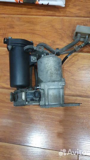 Компрессор пневмоподвески Lexus LS430 2000-2006