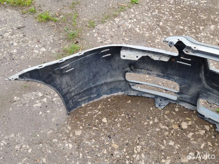 Бампера Toyota avensis 250