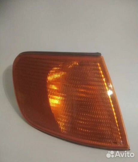 Комплект поворотников ауди 100 (12/90-05/94) новые