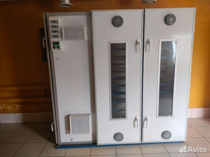 Инкубатор для яиц автоматический