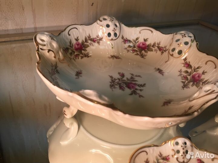 Сервиз столовый десертный антикварный с розами 7 п