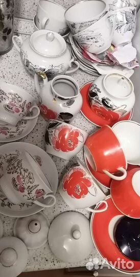 Много блюдец.Сахарниц от сервизов