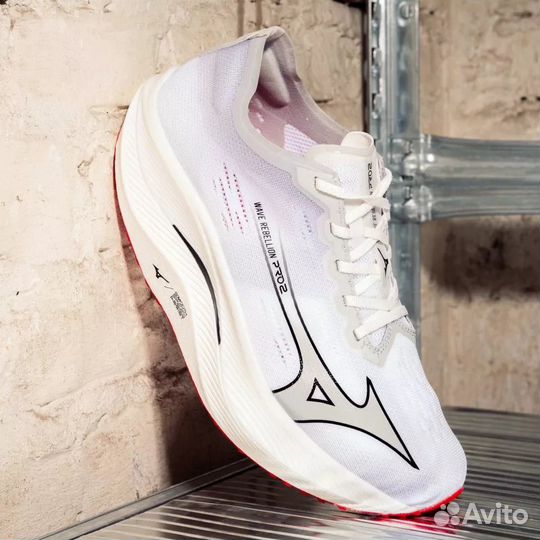 Кроссовки Mizuno Wave Rebellion Pro 2 оригинал бег